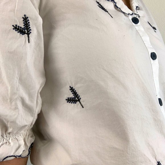 Floral White and Blue Button Up Embroidered Top S - Picture 4 of 12